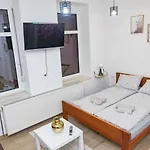 Cozy In Old Town-walk To Cathedral-self Check-in Apartmán *