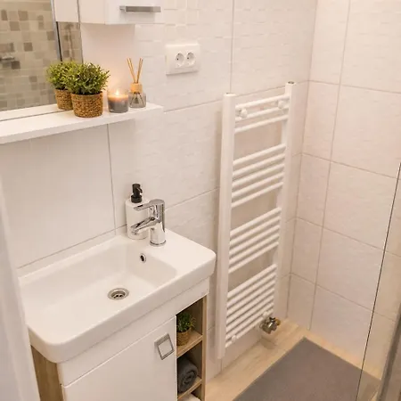 Cozy In Old Town-walk To Cathedral-self Check-in Apartment Sarajevo